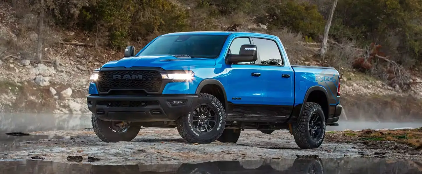RAM Rebel – anvelope Goodyear Wrangler de 33 inch